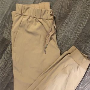 Lululemon Joggers - brand new!